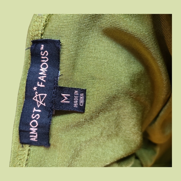 Ruched green long sleeve top - Picture 2 of 2